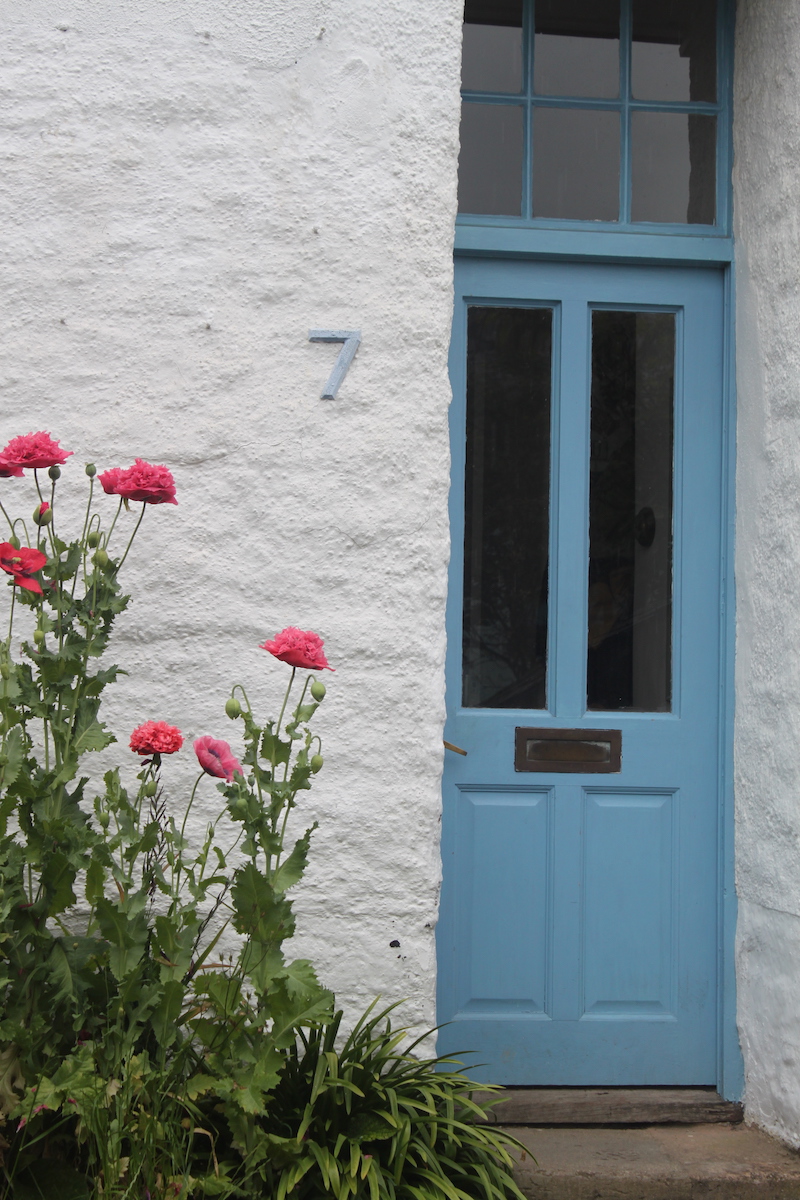 front door of 7, the grove, bed and breakfast, totnes